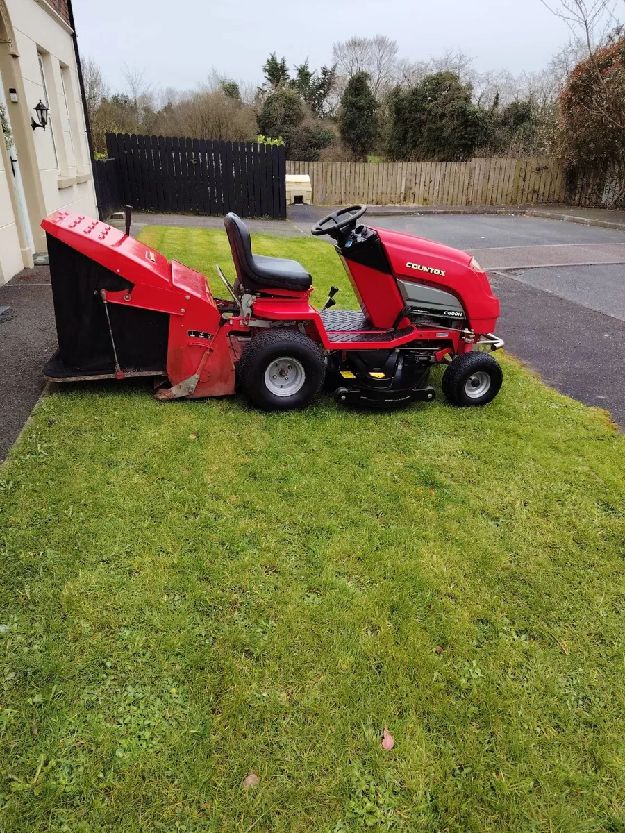 Countax ride on lawnmower - Image 4
