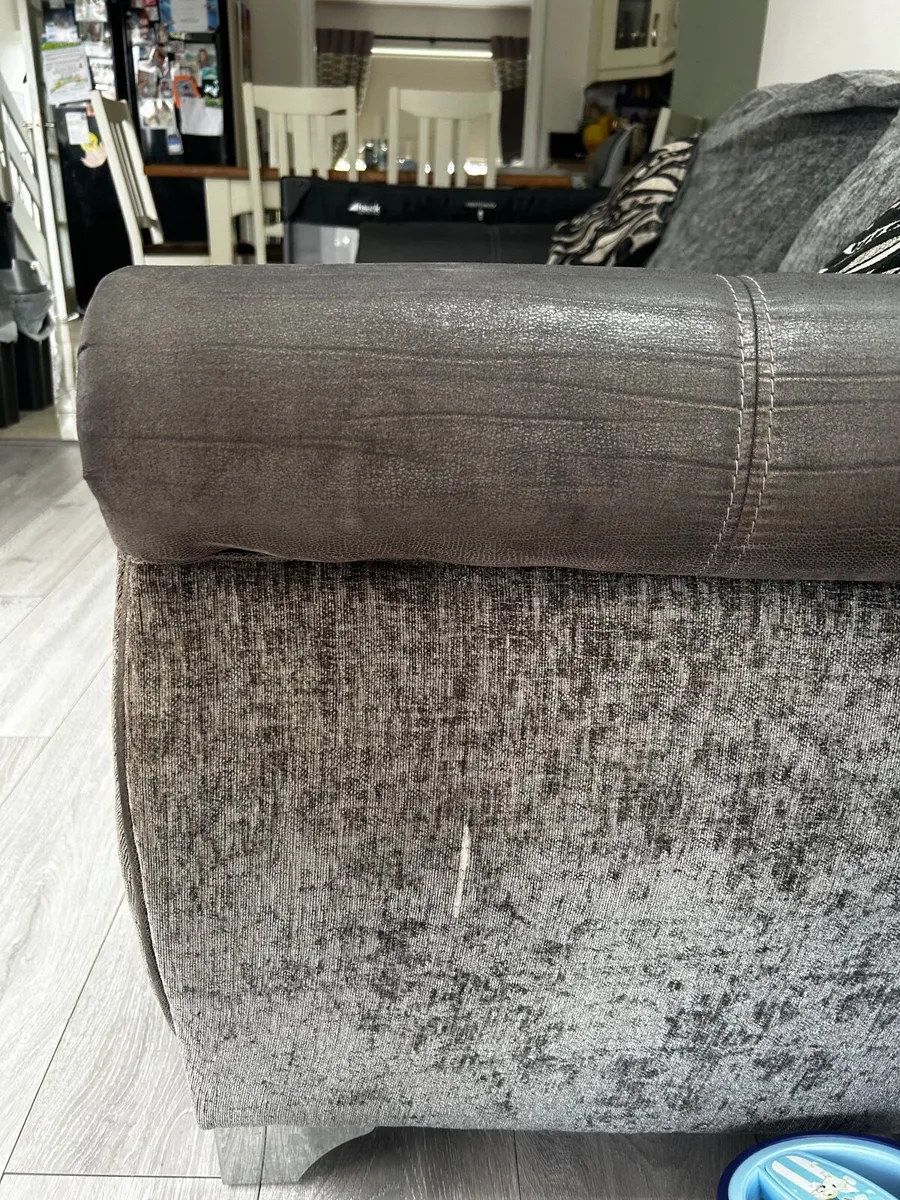 2 seater couch - Image 3