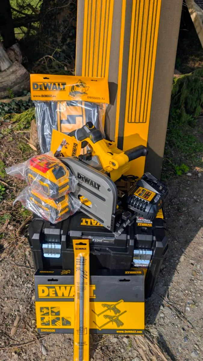 DeWalt 54v Plunge Saw Full Kit 2 x 6Ah - New - Image 1