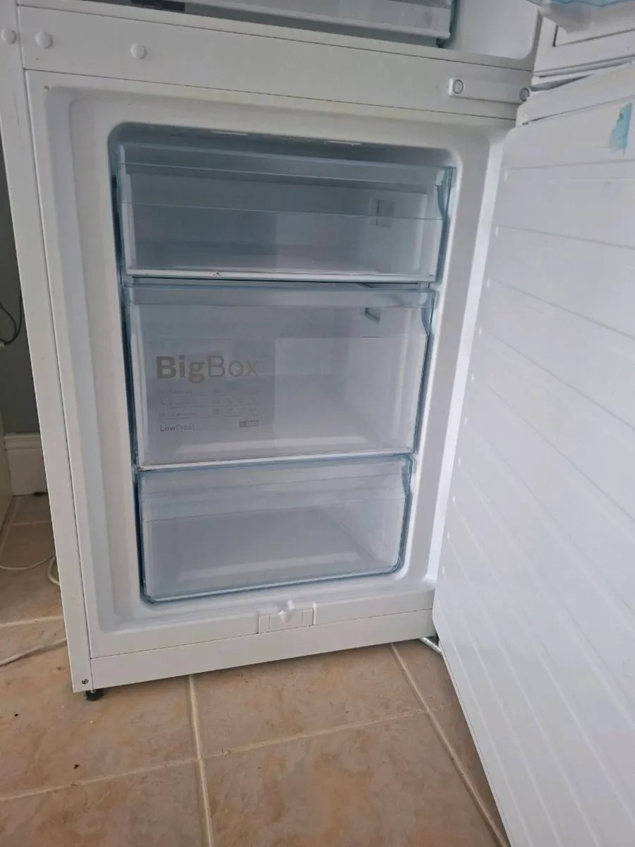 Fridge freezer - Image 3
