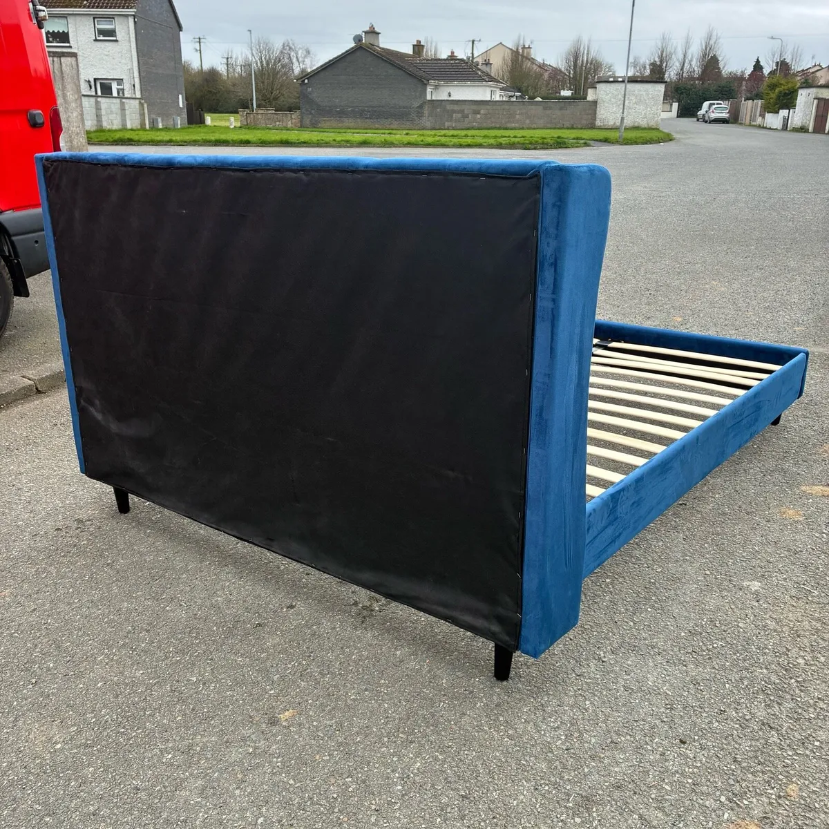 Fab! Crushed velvet Blue 5ft king bed frame - Image 3
