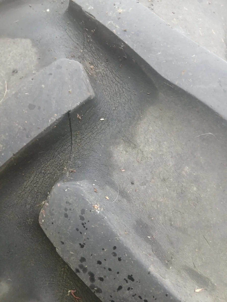 Goodyear Tractor Tyre 16.9/38 - Image 3