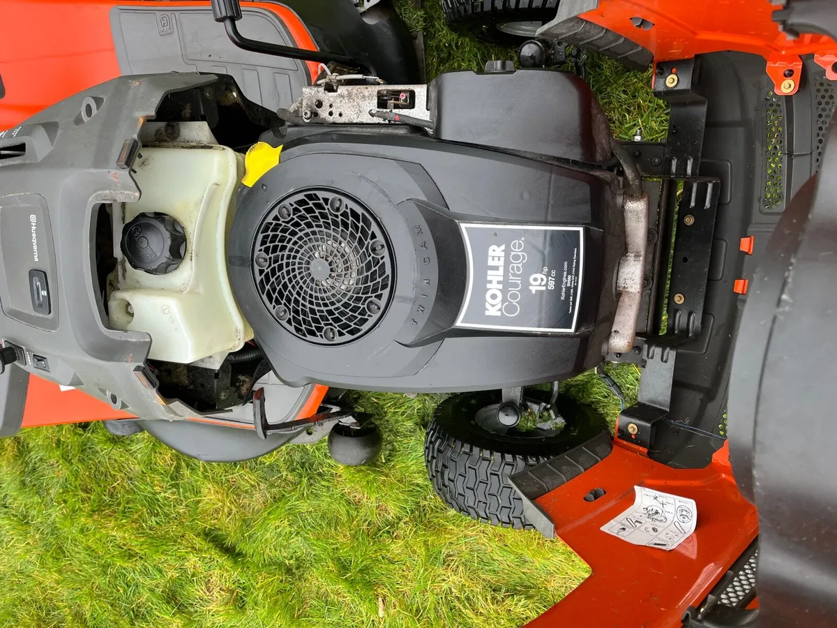 Husqvarna 19hp 42 inch cut ride on mower - Image 3