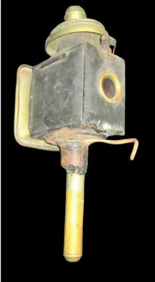 Vintage Original Carriage/Buggy Lamp - Image 2