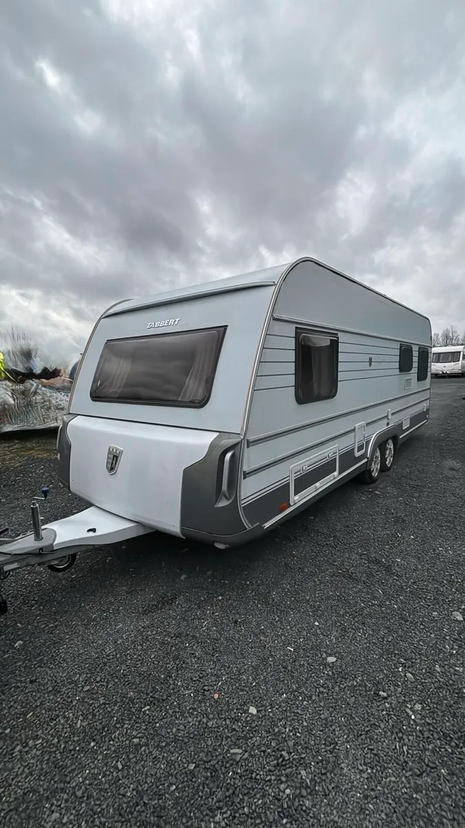 Tabbert 6 Berth HIGH END Caravan For Sale - Image 2