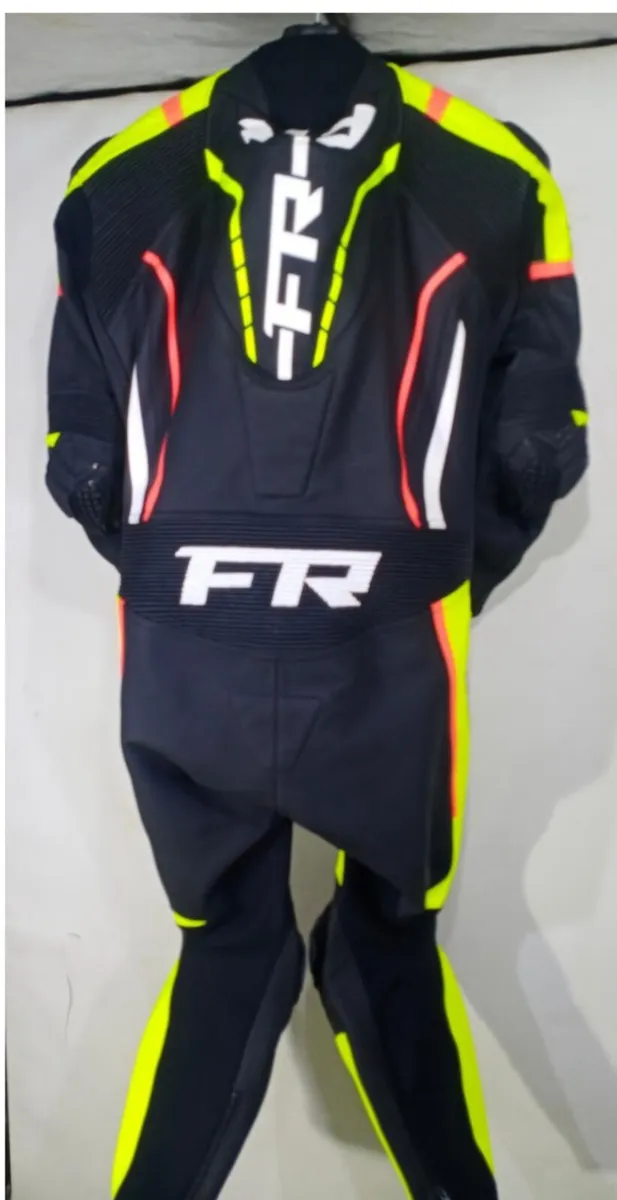 Motorcycle clothing - Image 4