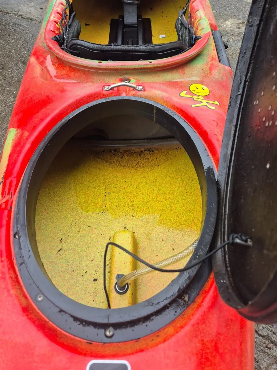 Used Jackson Rogue Kayak - Image 4