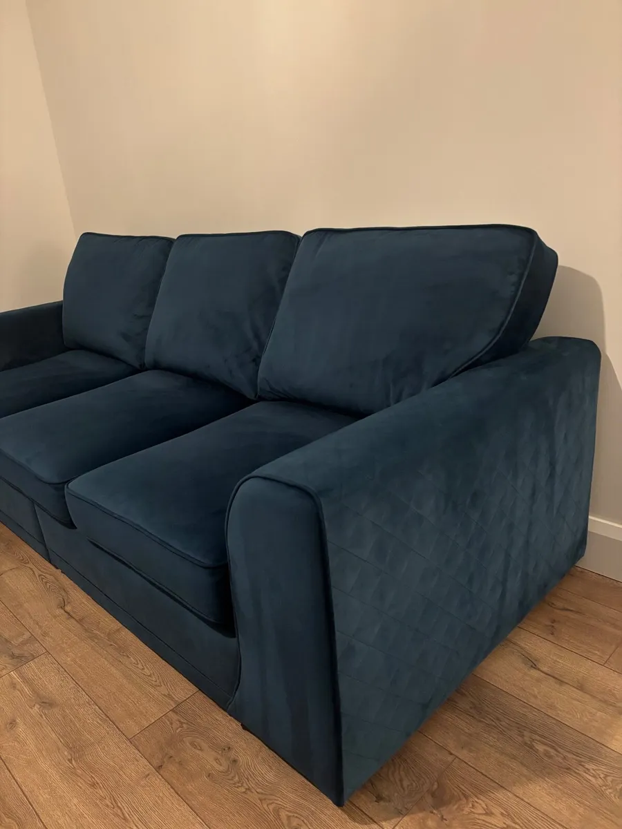 Blue Velvet 4 Seater Couch - Image 1