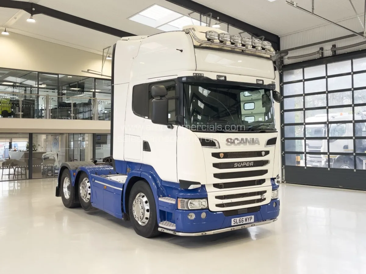 2017 (66) SCANIA R580 TOPLINE 6X2 MIDLIFT - Image 1