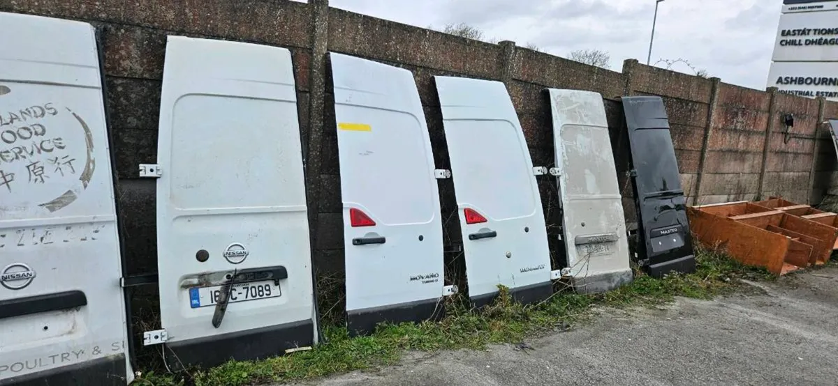 MASTER NC400 VIVARO DOORS - Image 3