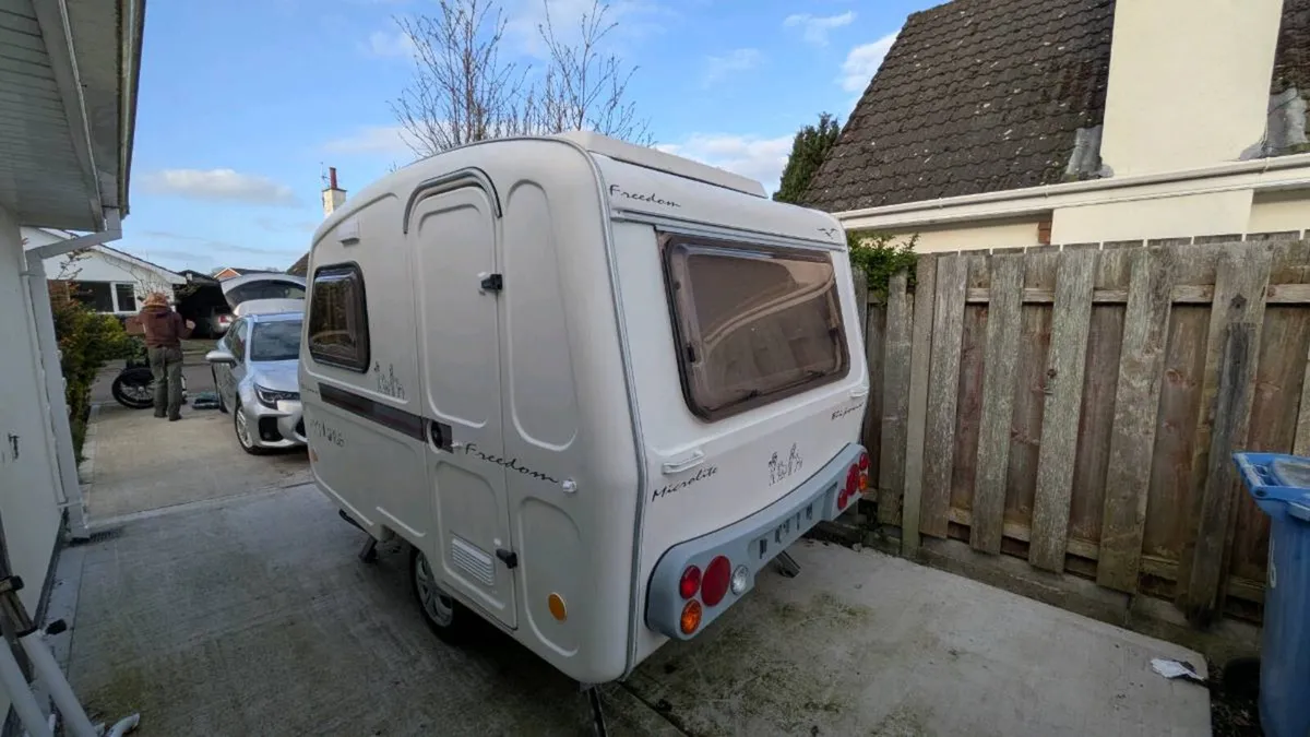Freedom bijoux microlite caravan - Image 1
