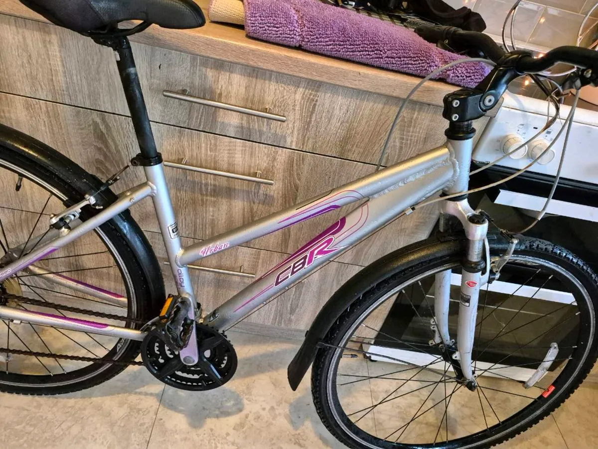 ADULTS LADIES RALEIGH BIKE 18-IN FRAME SIZE/ ALLOY - Image 4