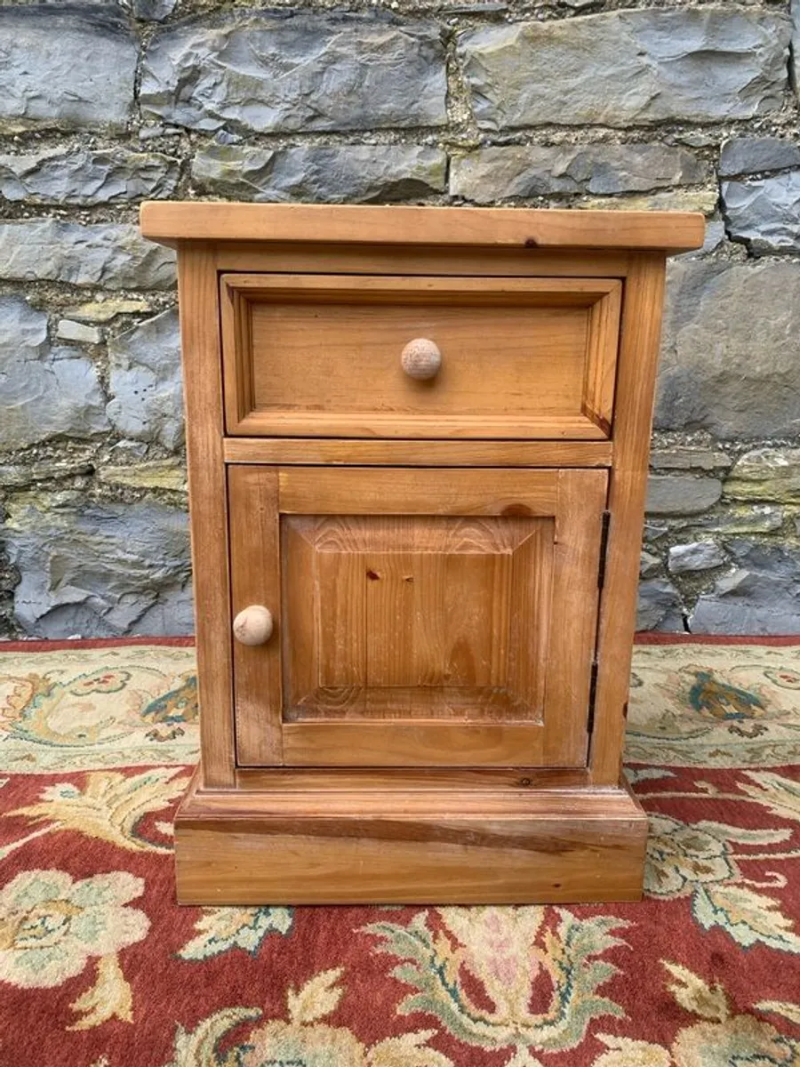 Solid pine lamp table or bedside locker. - Image 1