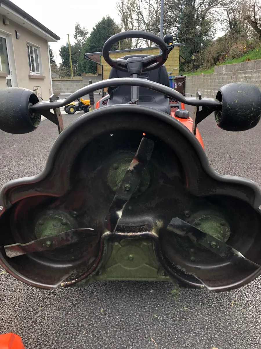 Ride on lawnmower - Image 4