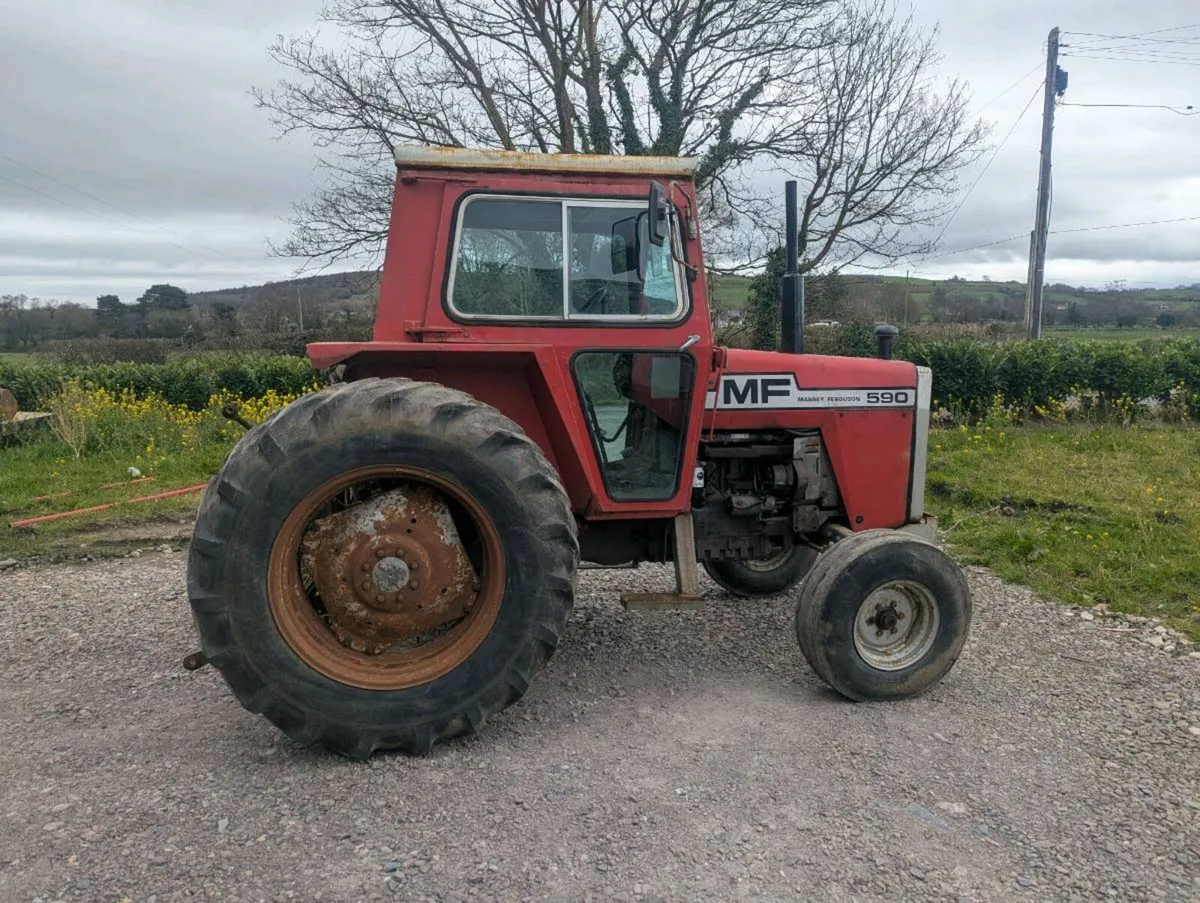 Massey Ferguson 590 - Image 1