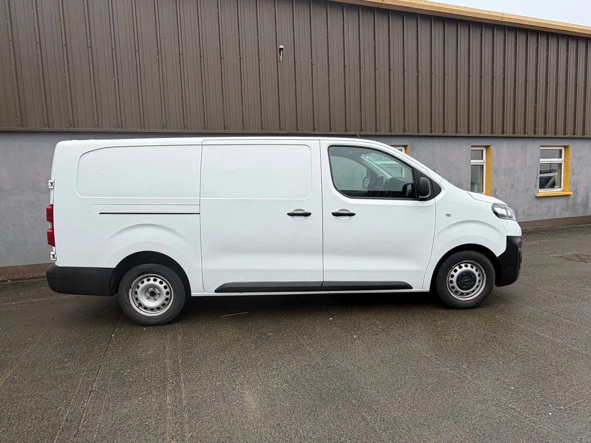 2022 Opel Vivaro. 103 km - Image 4