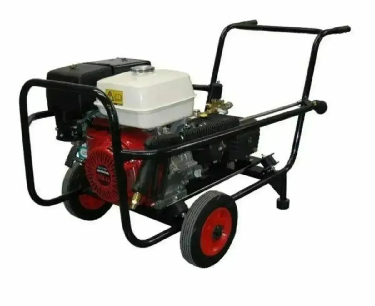 3000psi Interpump Pressure Washer with 13HP Honda