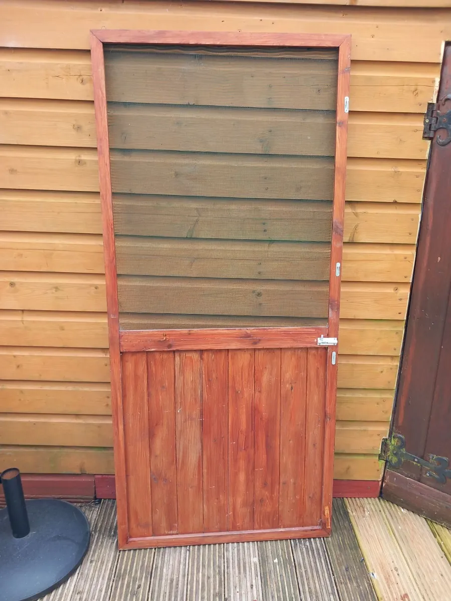 Aviary Bird Equipment - Image 1