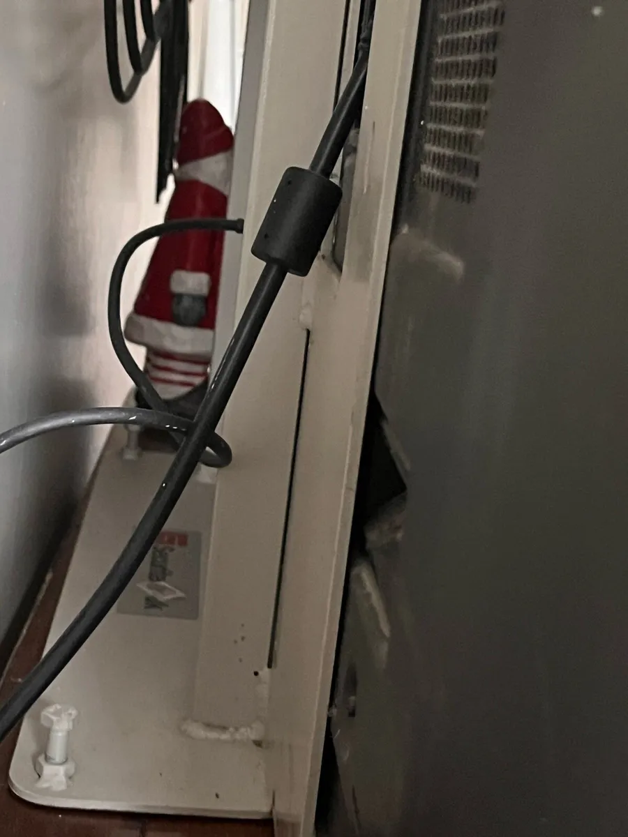 55” Panasonic tv - Image 2