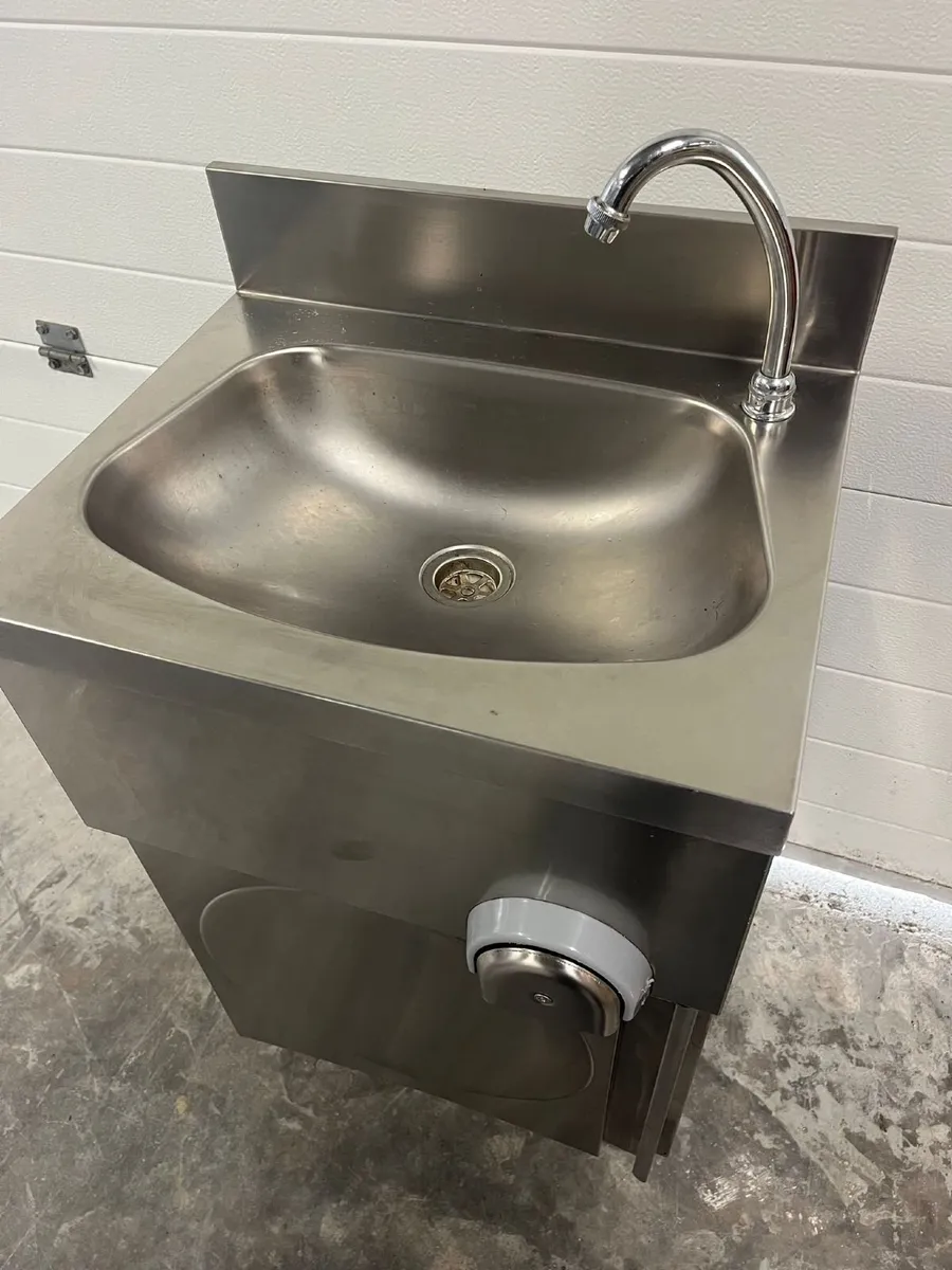 Floor Standing Leg Operated Stainless Hand Basin - Image 3