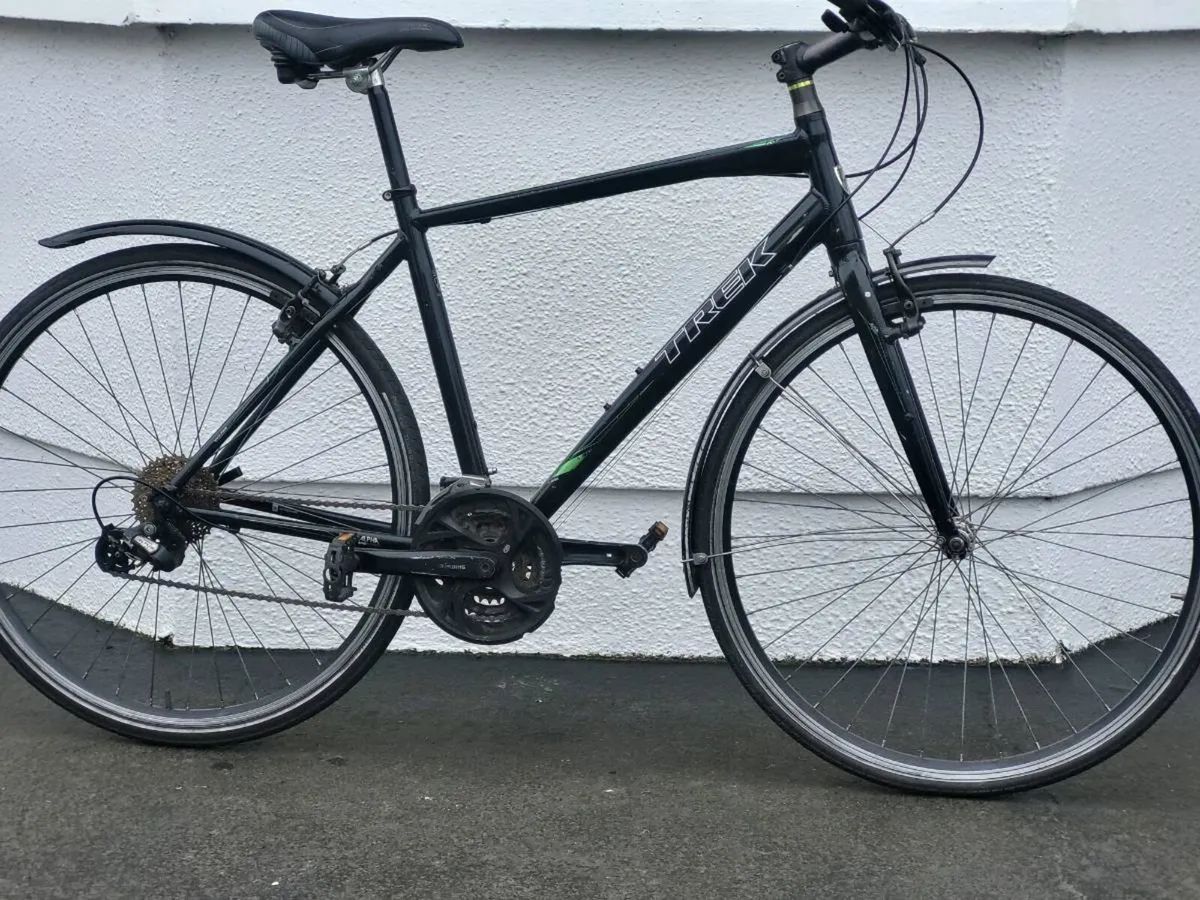 TREK FX3 USED HYBRID IN WORKING ORDER - Image 1