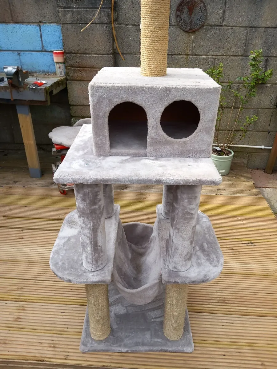 cat tree - Image 2