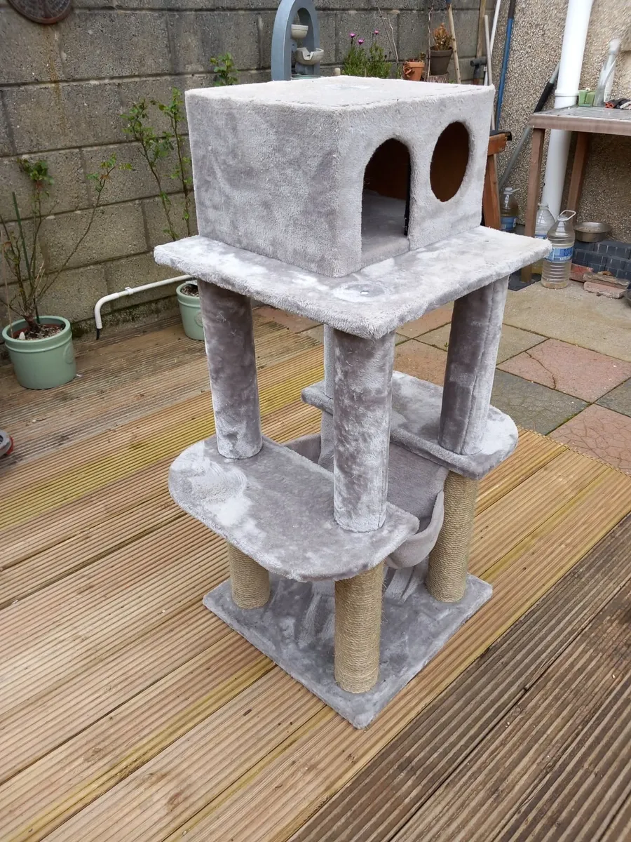 cat tree - Image 3