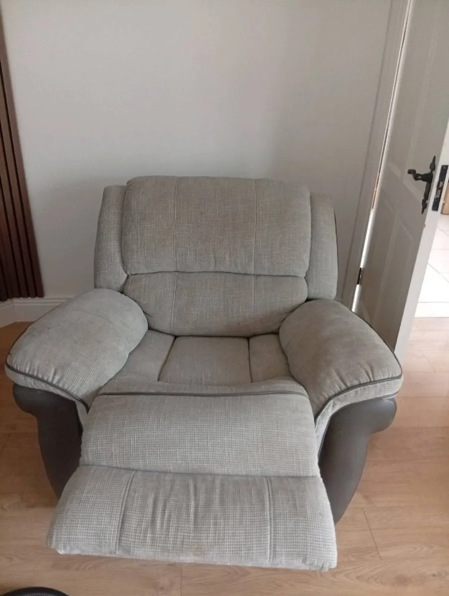 3 piece suite - Image 1