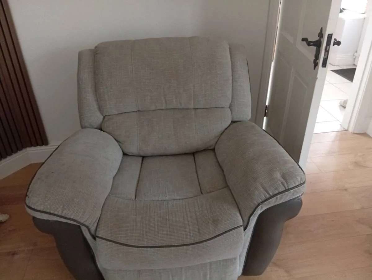 3 piece suite - Image 3