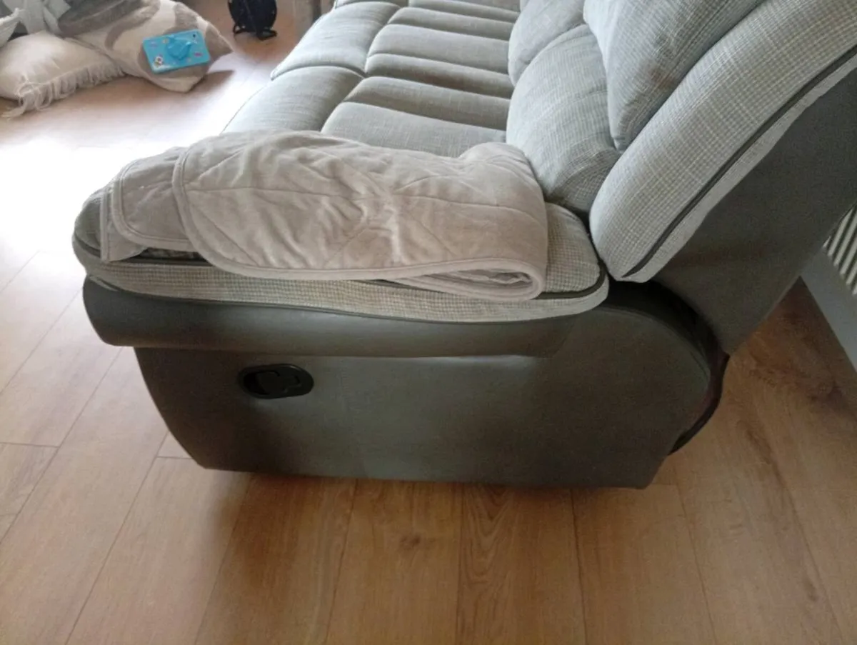 3 piece suite - Image 4