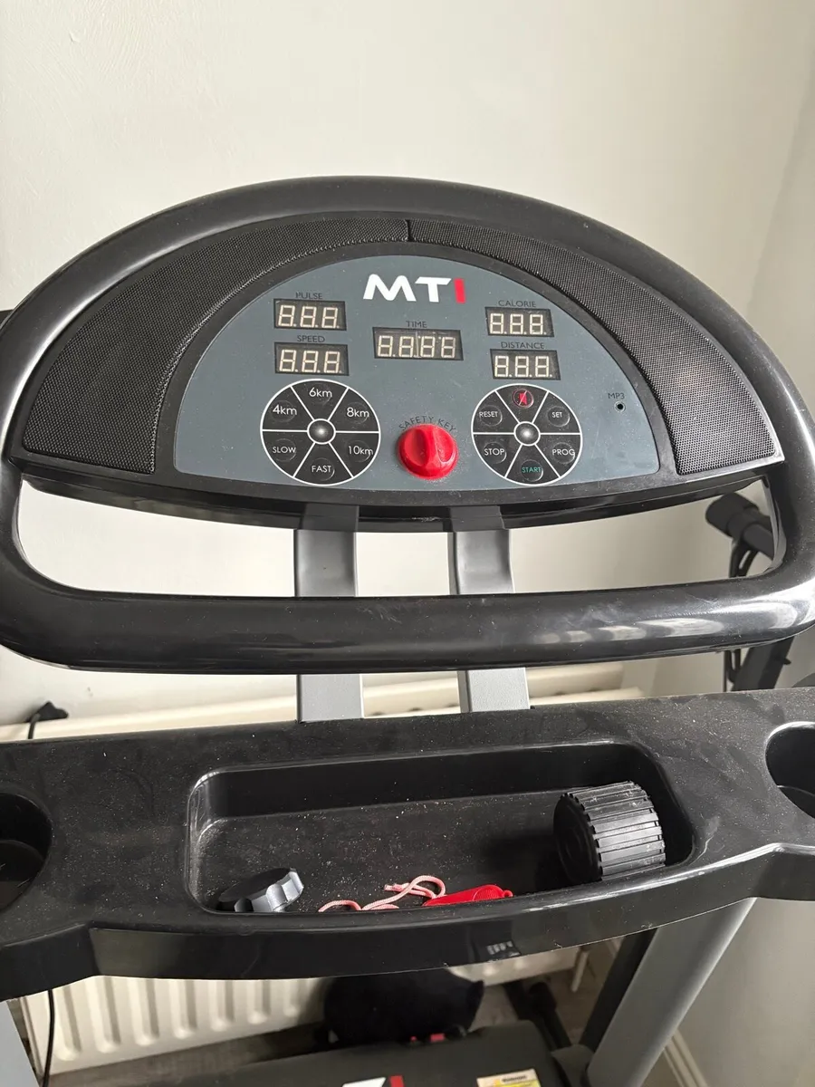 Treadmill - Image 2