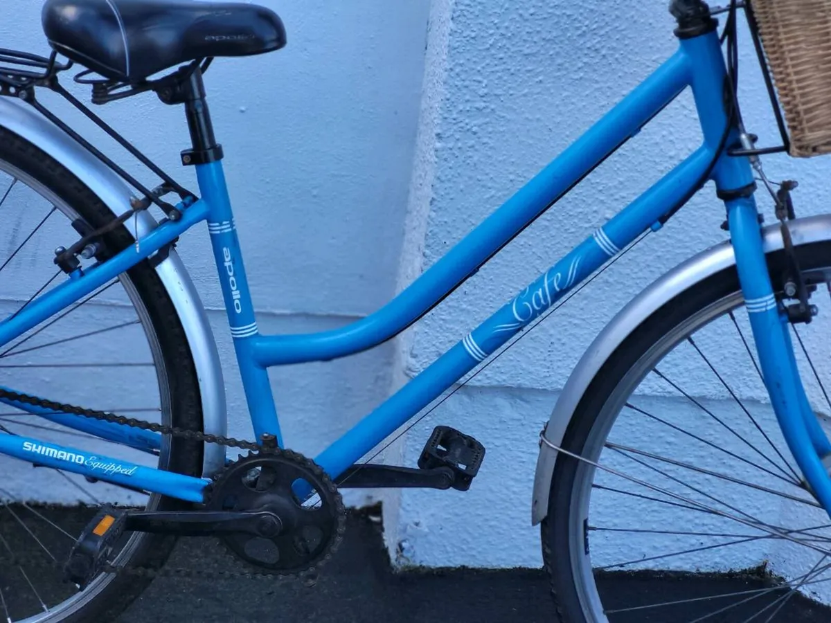 LADIES BIKE N BASKET READY TO USE IMMEDIATELY - Image 2