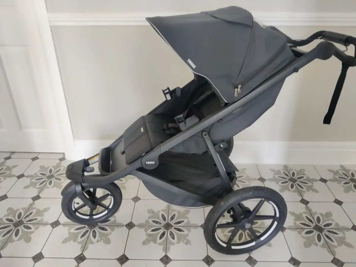 Thule urban glide 3 pushchair & carrycot - Image 3