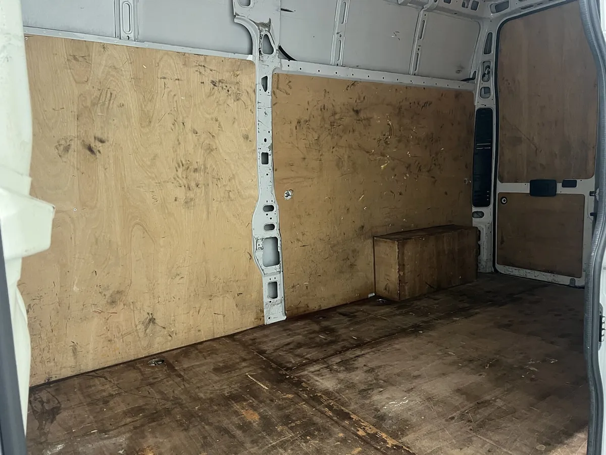 2023 Citroen Relay High Roof Panel Van - Image 3