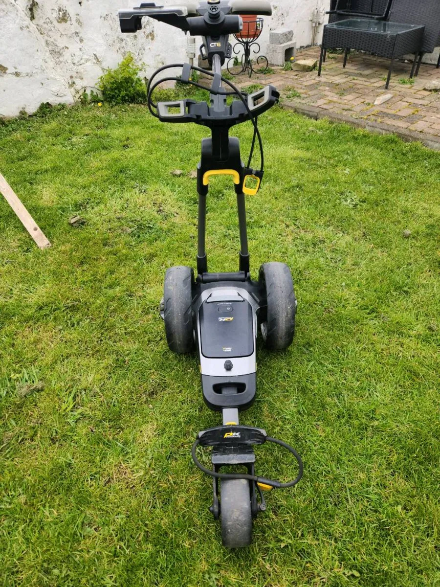 Electric golf trolley - Image 1