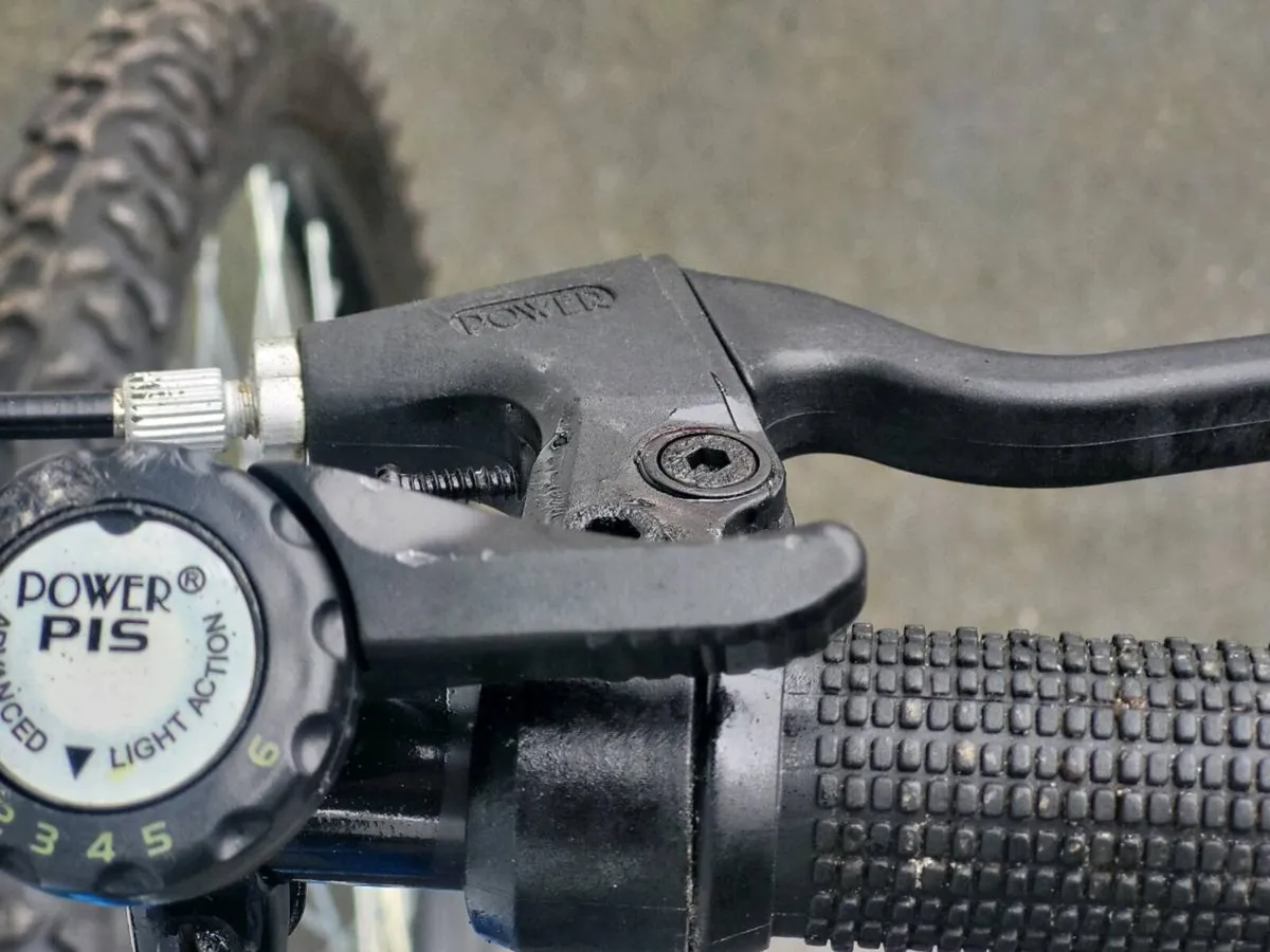 GUYS BIKE.CHEAP PRICE - Image 2