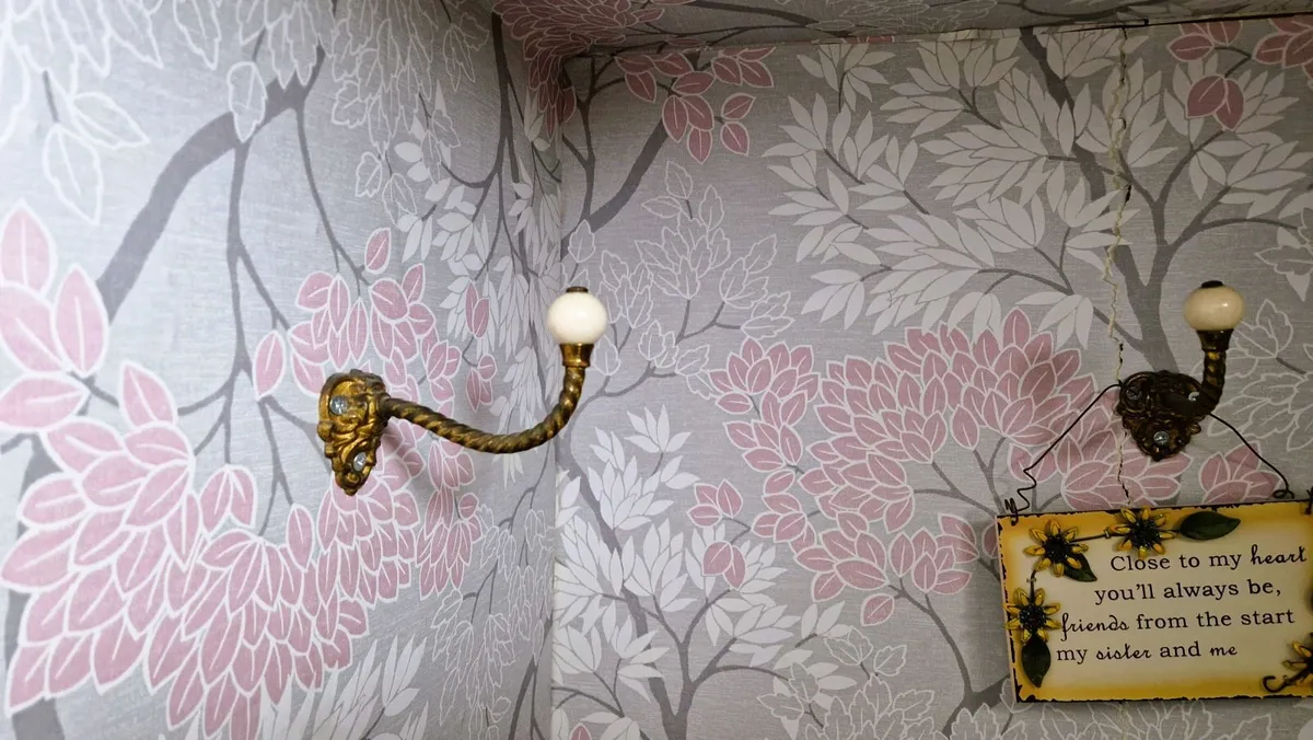 Victorian Wardrobes - Image 4