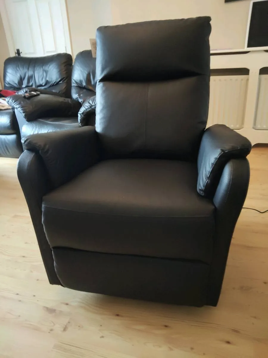Electric Recliner - Image 1