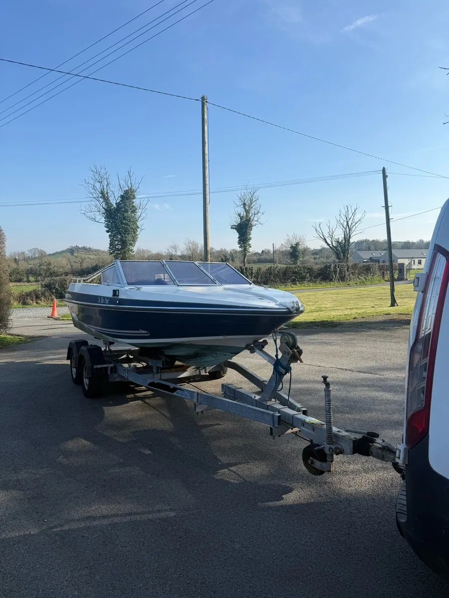 Blue pearl speedboat - Image 1