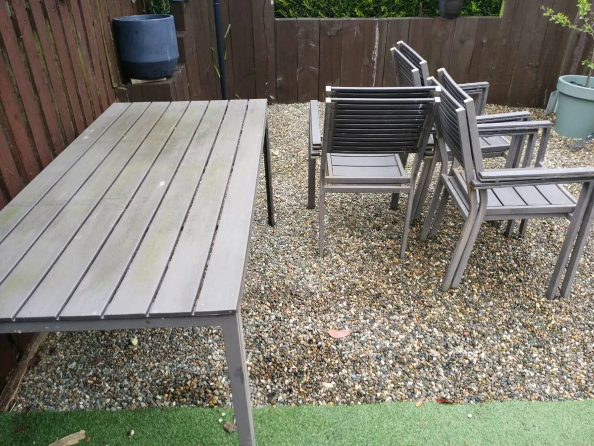 Free table and 6 chairs - Image 3