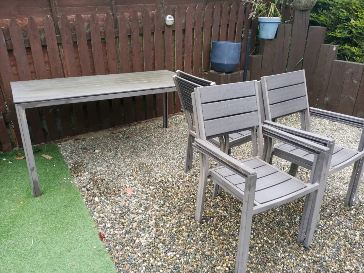 Free table and 6 chairs - Image 4