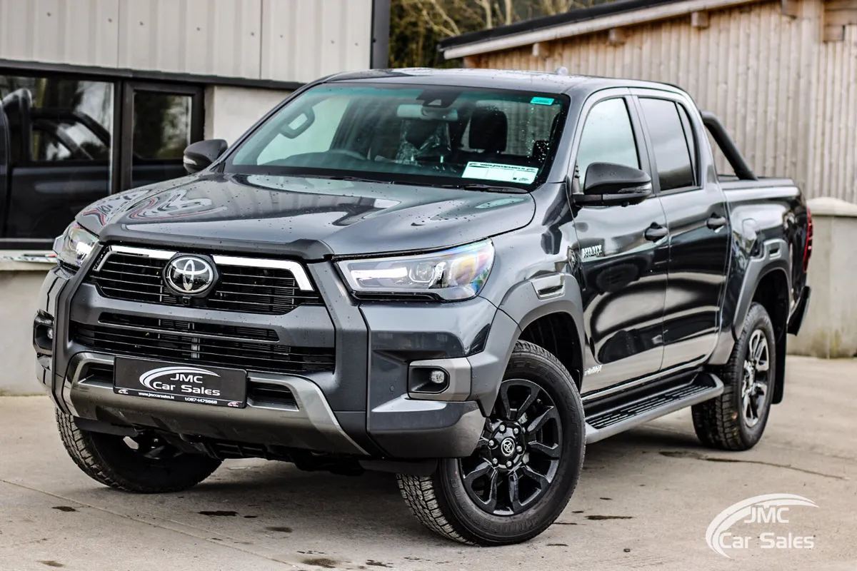 2026 TOYOTA HILUX INVINCIBLE - Image 1