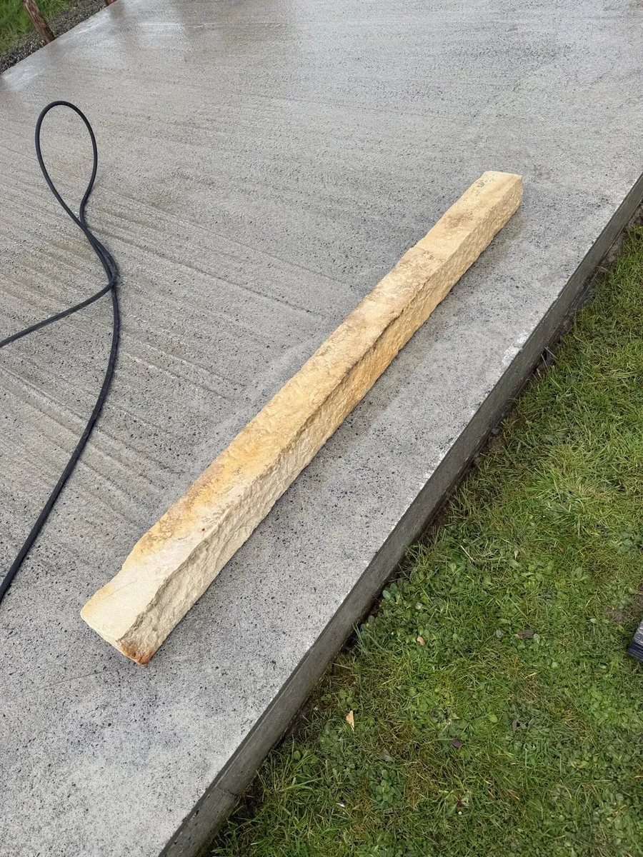 Yellow stone beam - Image 1