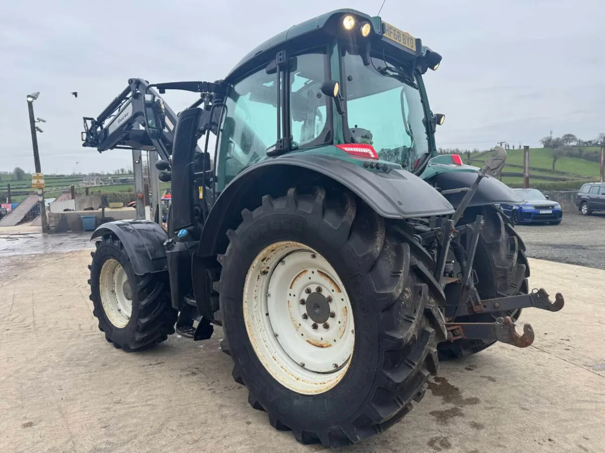 2014 Valtra N 114 Tractor with Loader - Image 3
