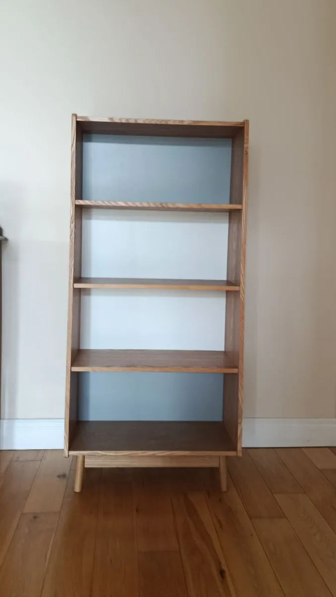 Stylish Shelving Unit - Image 3