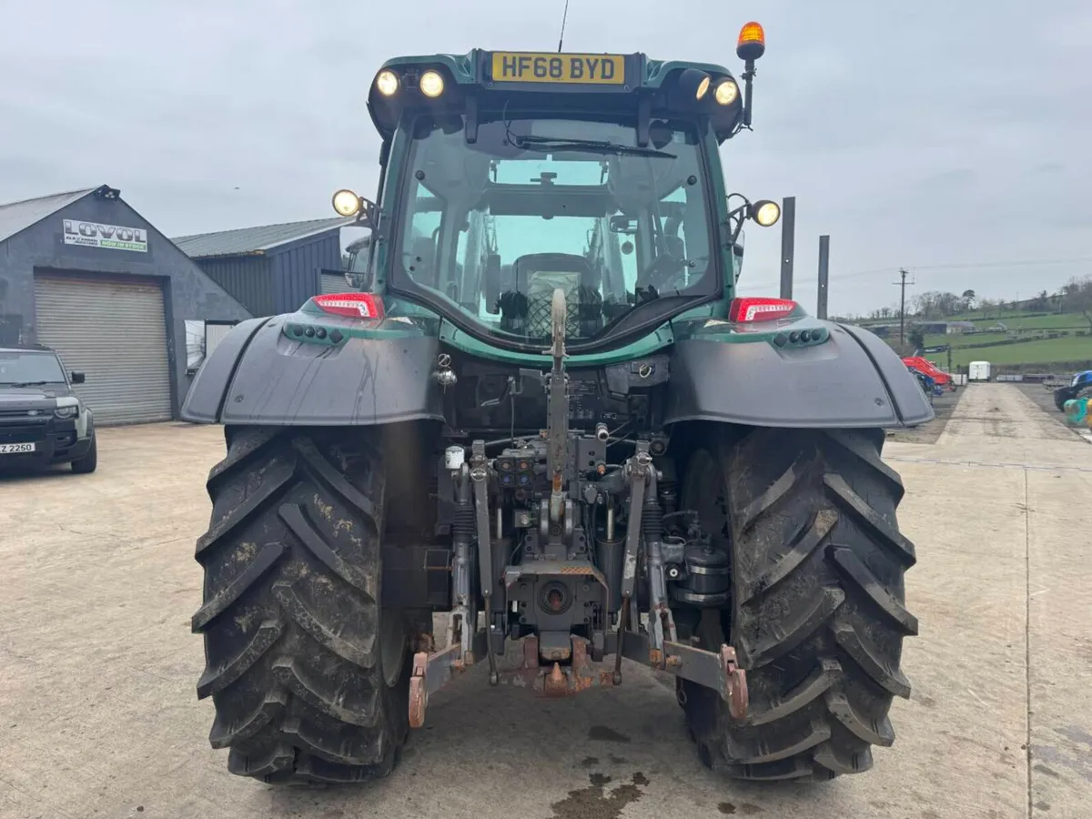 2014 Valtra N 114 Tractor with Loader - Image 4