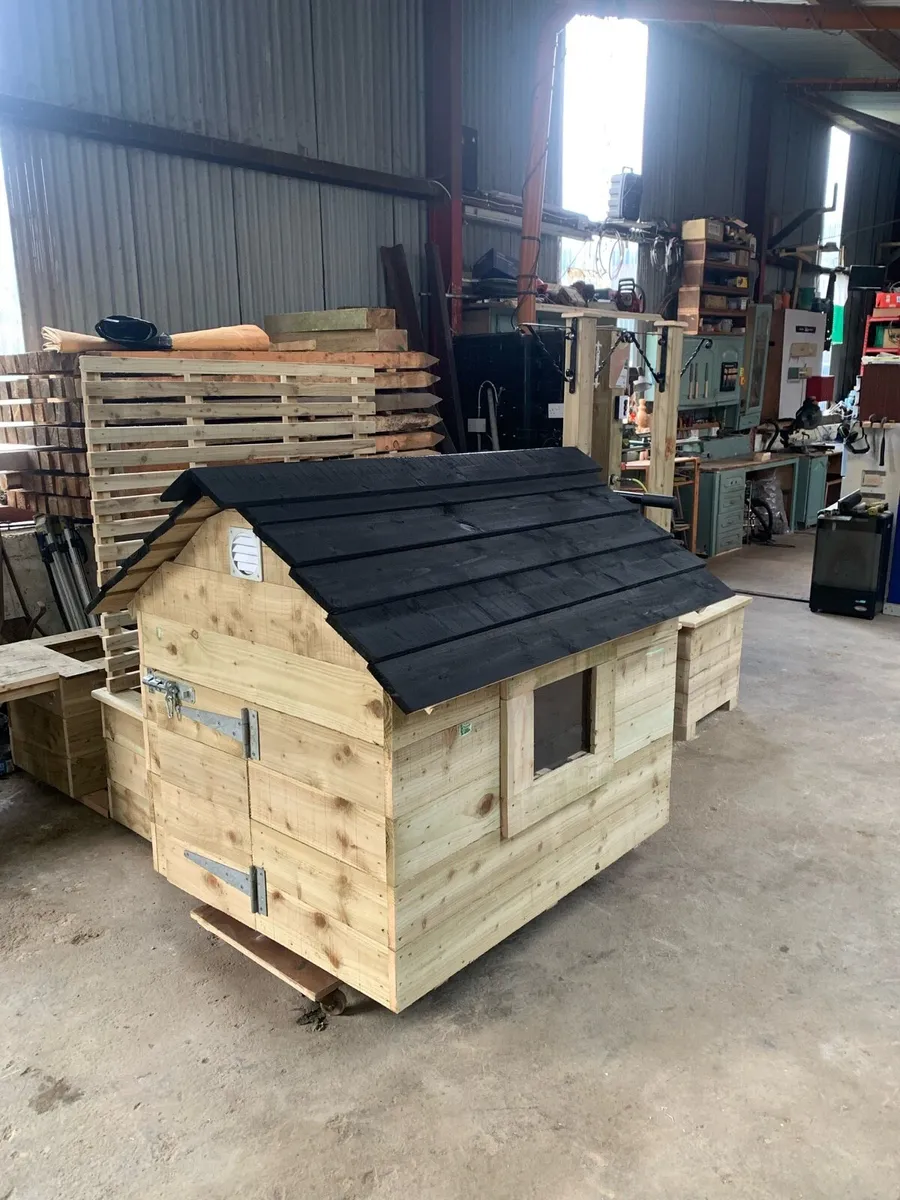 Dog kennels - Image 2