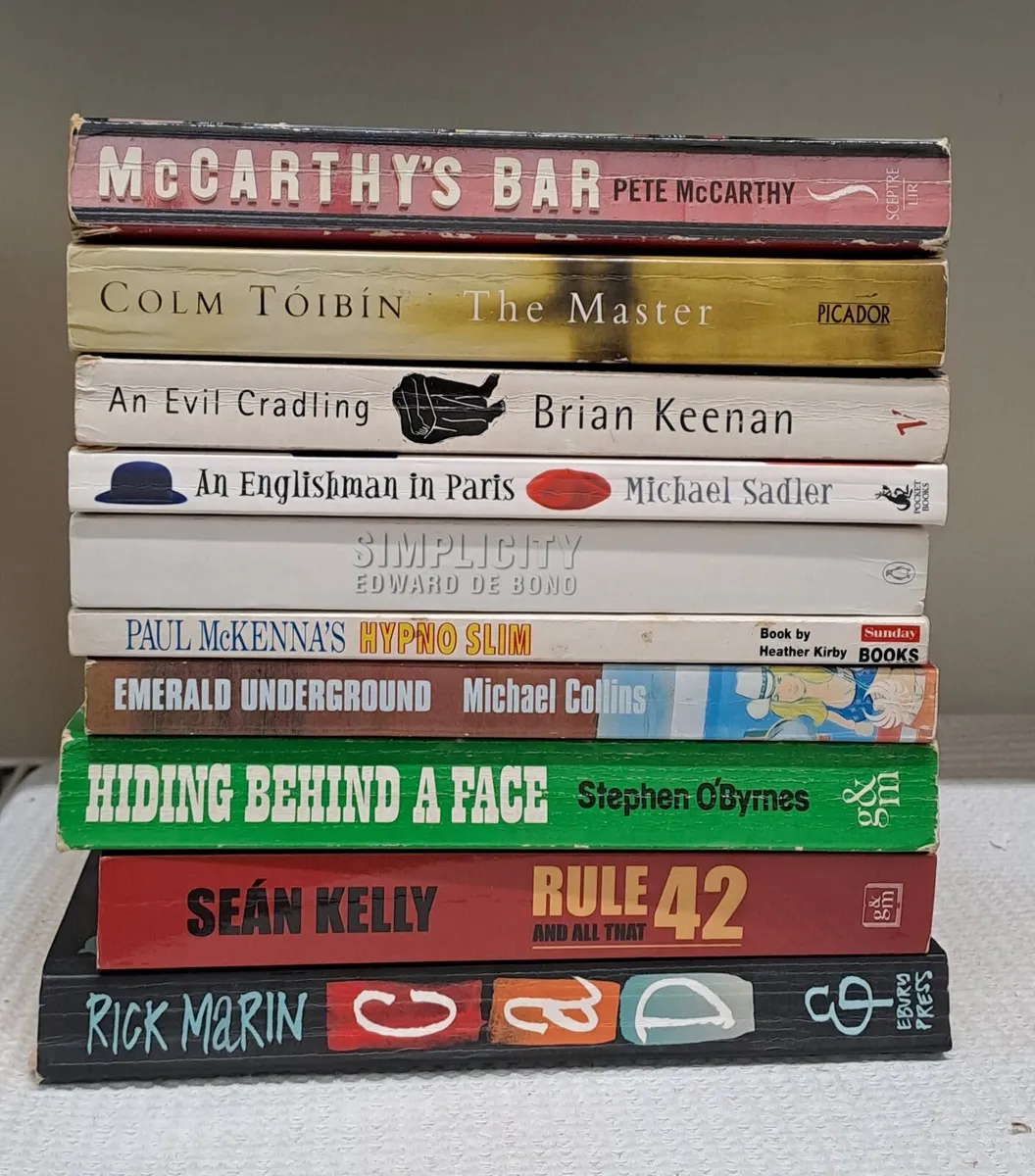 10 books mixed - Image 1