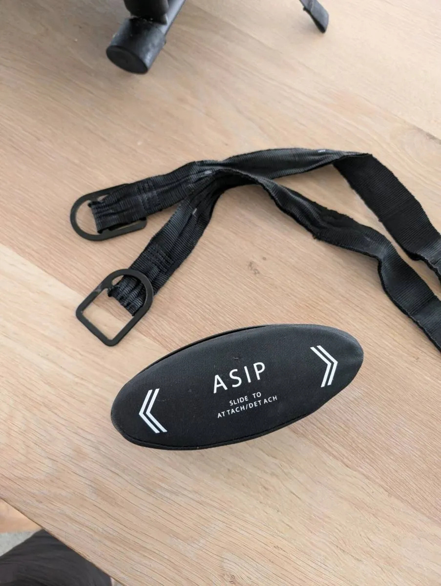 Axkid Minikid Rear-Facing Car Seat - Image 2