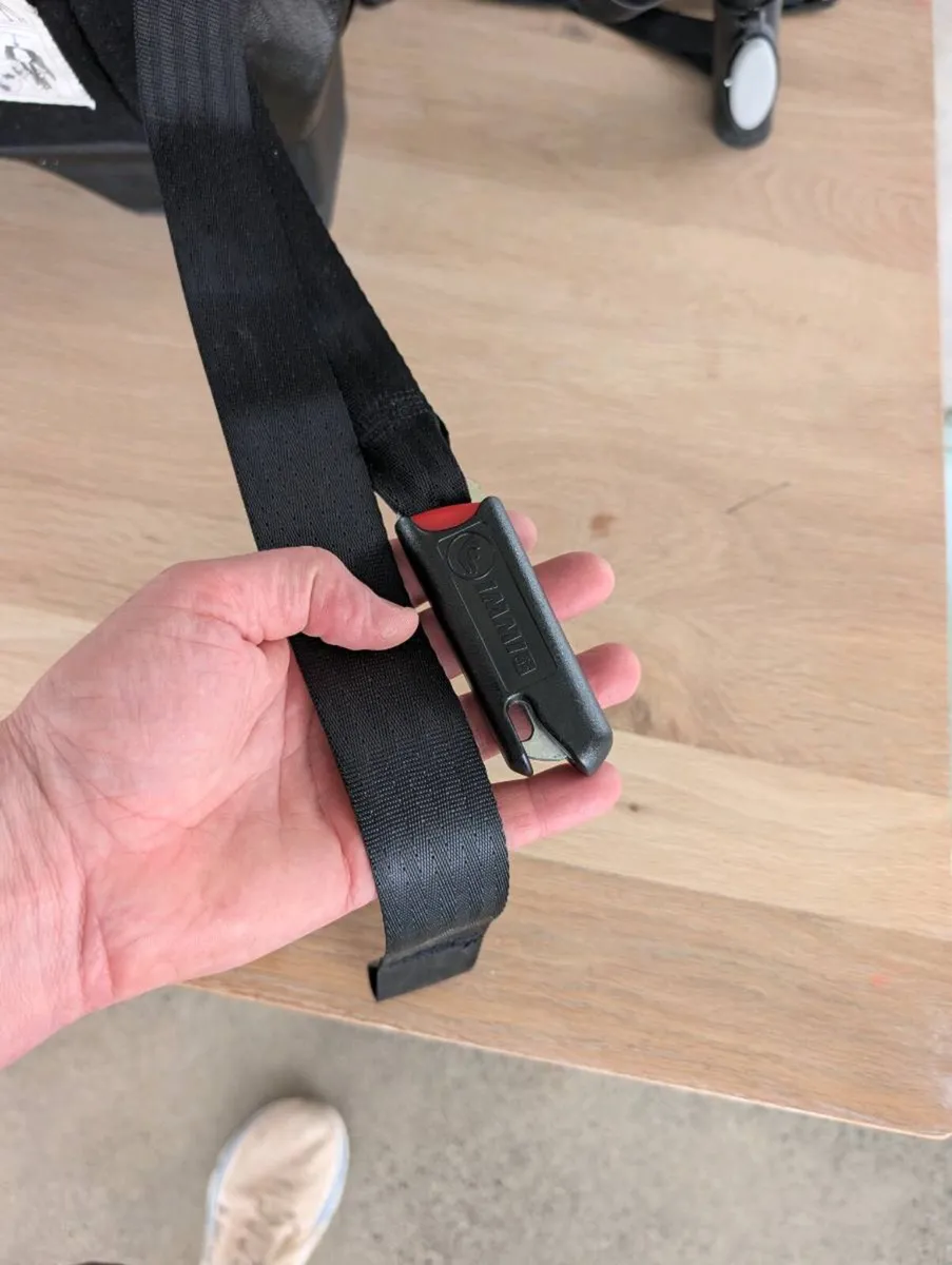 Axkid Minikid Rear-Facing Car Seat - Image 3